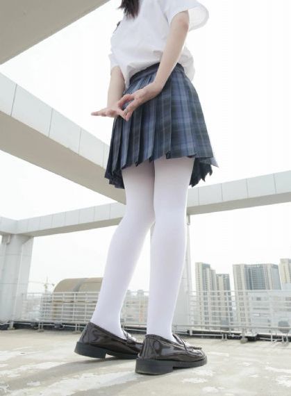 团鬼六女教师在线观看