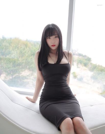 乖乖女的嫩奶女多
