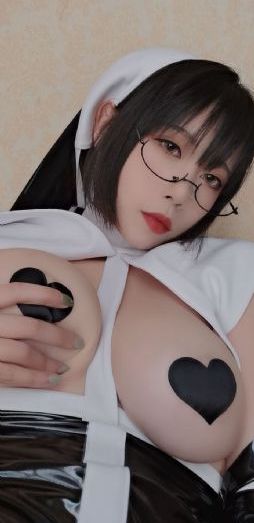 肉色超薄丝袜脚交69xx