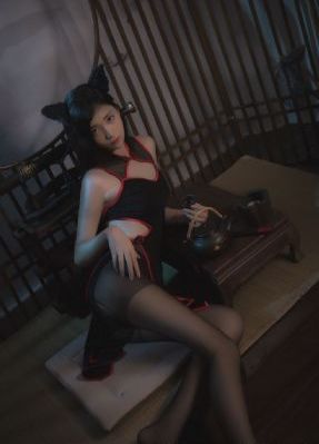 拨开老师两片湿漉漉的肉视频